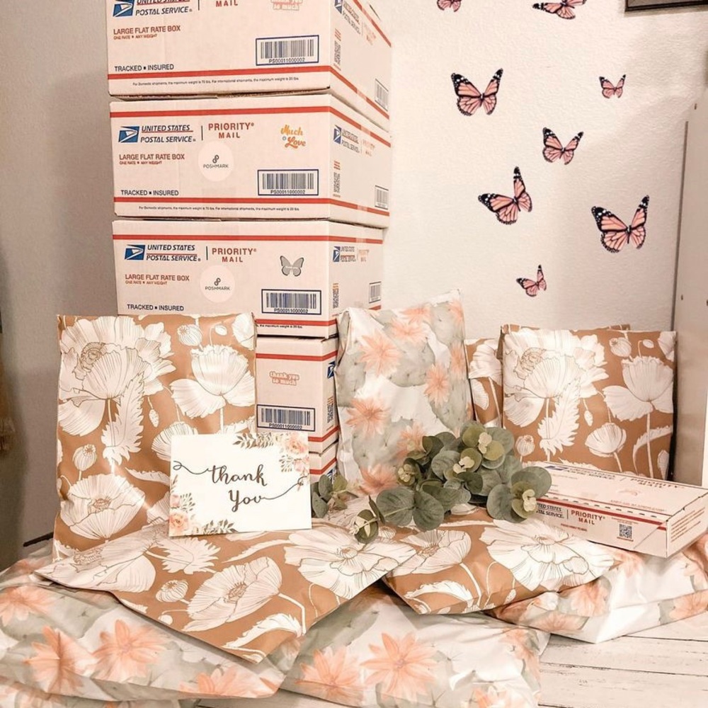 Meet your Seller 🌻 - Picture 14 of 14